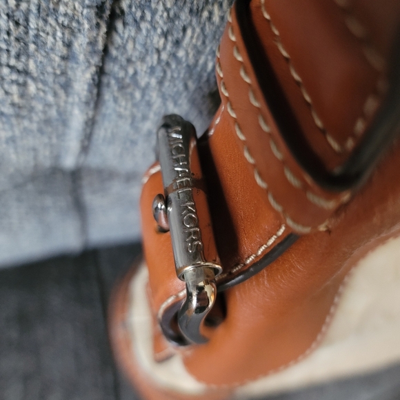 Michael Kors Brookville Tote - Picture 11 of 16